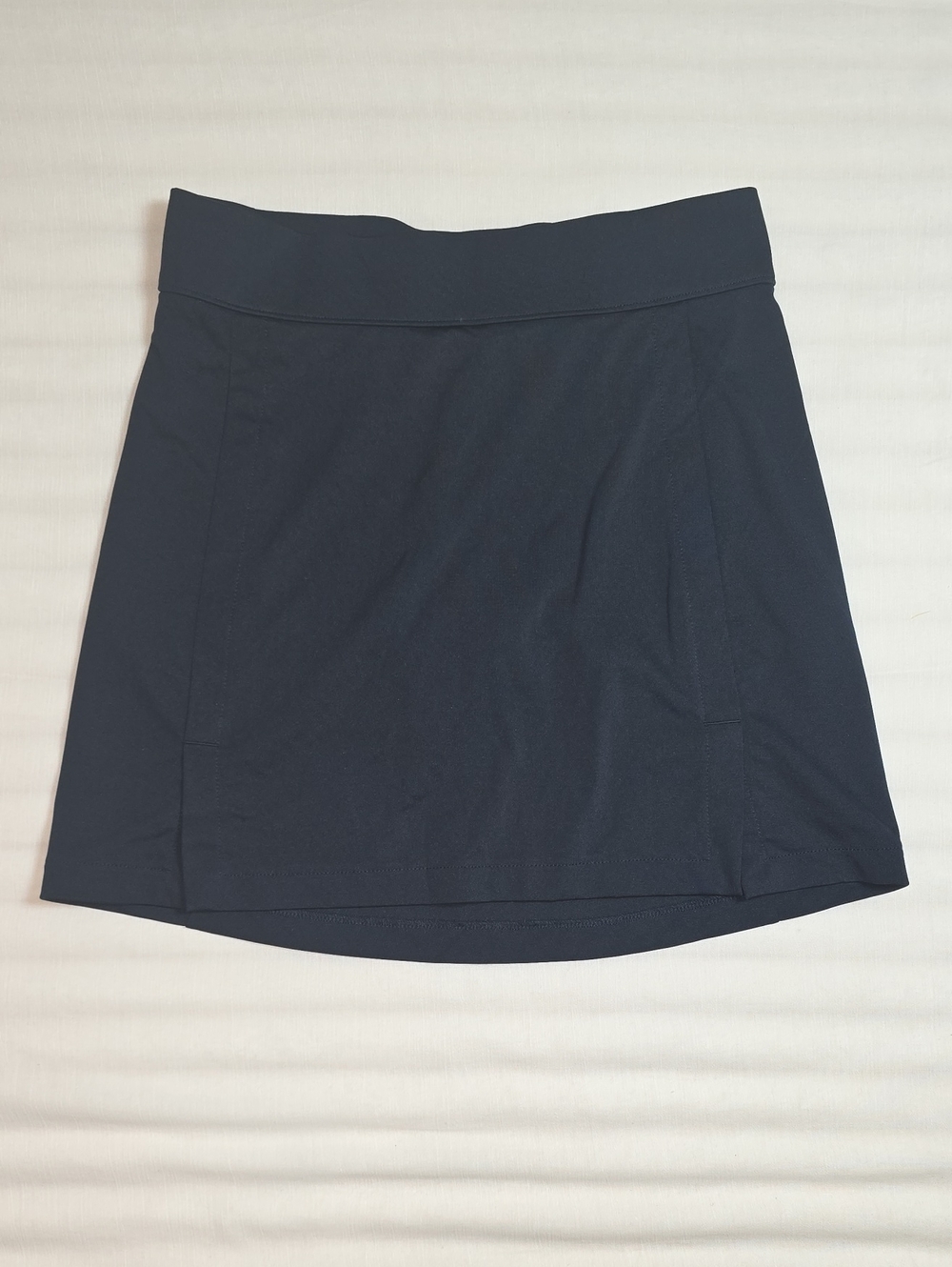 J Lindberg Performance Amelie Mid Skirt with Built-In Short; Small